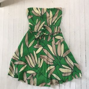 Green leaf print dress